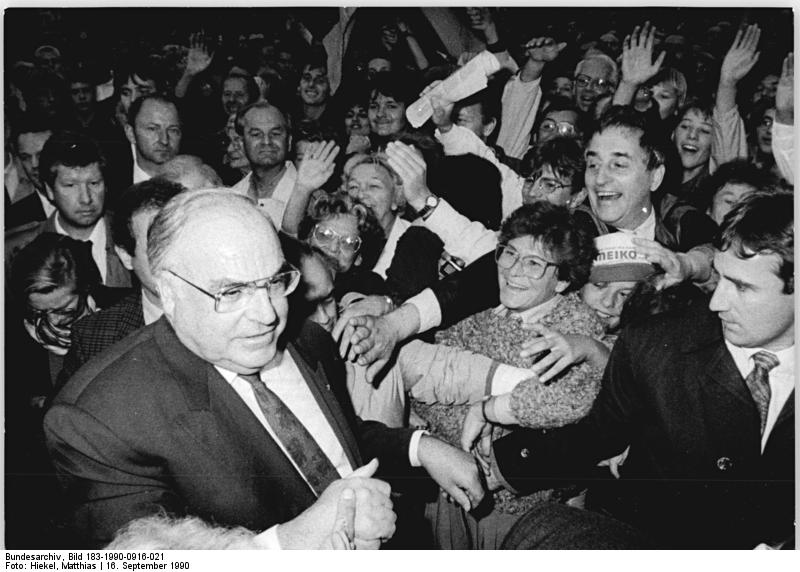 Helmut Kohl bei einer Wahlkampfveranstaltung